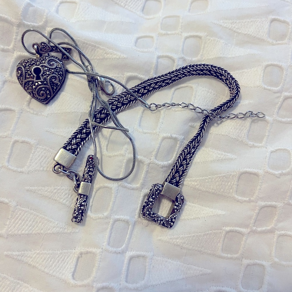 Bundle necklace and bracelet, silver,